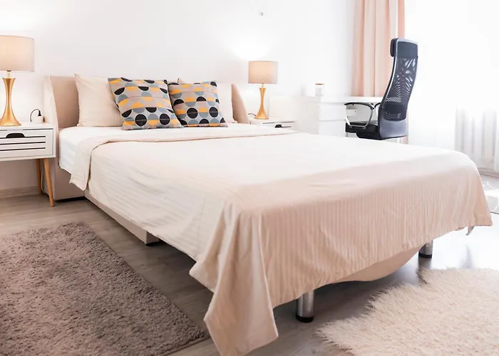 Drumul Taberei Aproape De Parc, Mall & Metrou